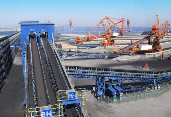 帶式輸(shū)送機工(gōng)作中